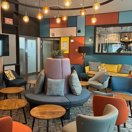 Meininger Hotel Frankfurt Main / Airport-3