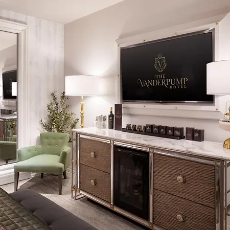 The Vanderpump Las Vegas Hotel & Casino - A Caesars Rewards Destination (Adults Only)-3