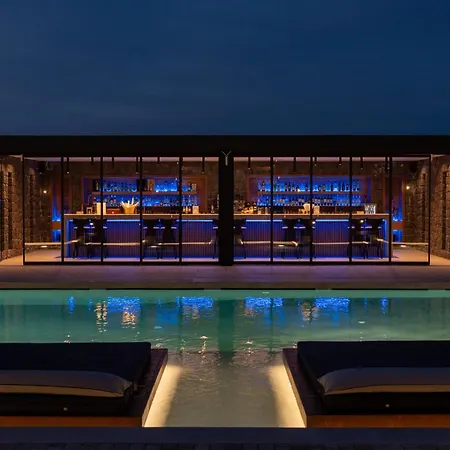 SantAnna Luxury Suites-3