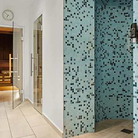 Leonardo Hotel Muenchen City West-3