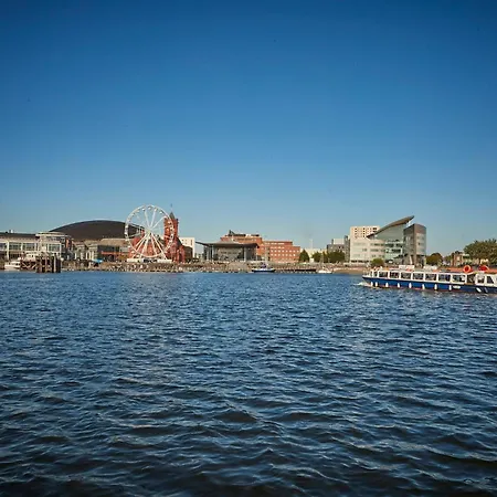 Holiday Inn Express Cardiff Bay By Ihg-2