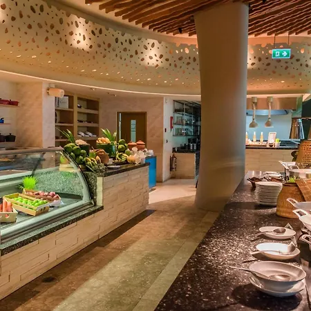Renaissance Phuket Resort & Spa-2