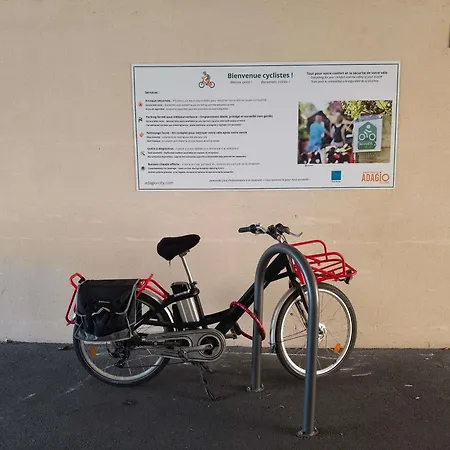 Aparthotel Adagio Access Poitiers-3