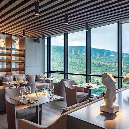 Pullman Tbilisi Axis Towers-3