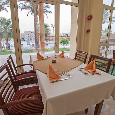 Royal Lagoons Resort & Aqua Park Families And Couples Only-3