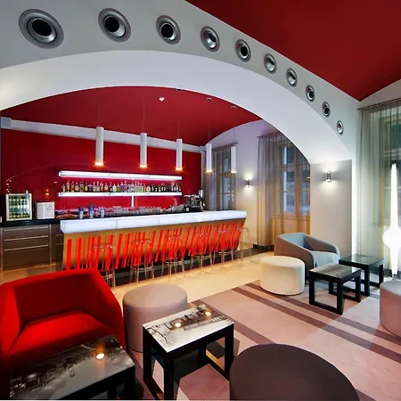 Red&Blue Design Hotel Prague-3