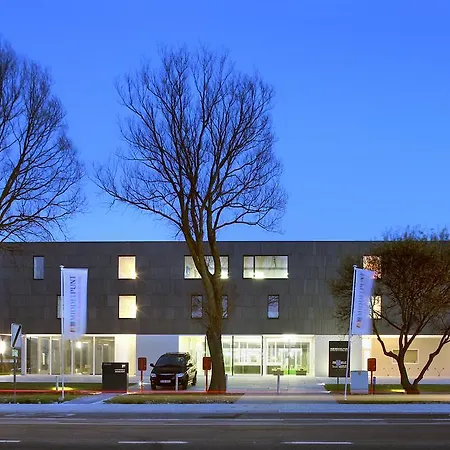 Hotel Middelpunt - Gratis Parking - Ontbijt Inbegrepen!-3
