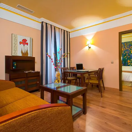 Suites Gran Via 44-2