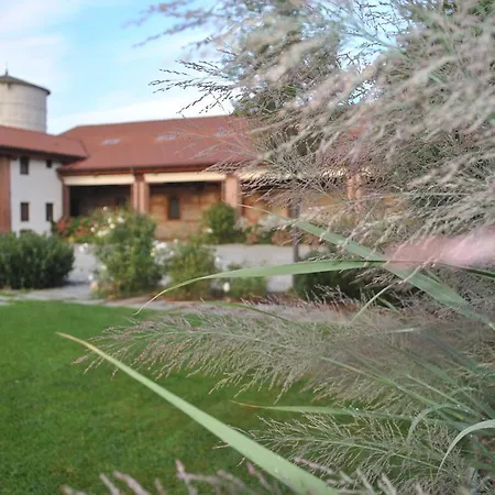 Agriturismo Tetto Garrone-2