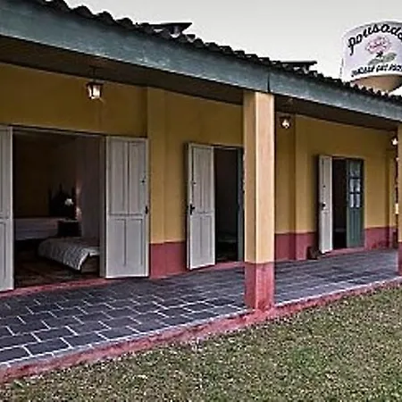 Pousada Chácara das Roseiras-3