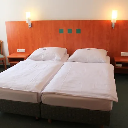 Stadthotel Duesseldorf-2