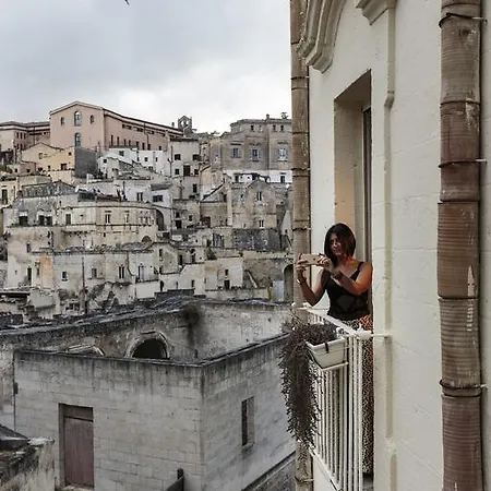 Alla dimora di Chiara Suite&Rooms-3