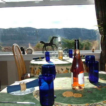 Braeside Guesthouse-2