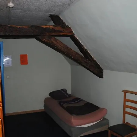 Charlie Rockets Youth Hostel-3