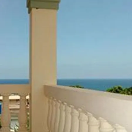 Dos Angeles Del Mar Bed And Breakfast-3