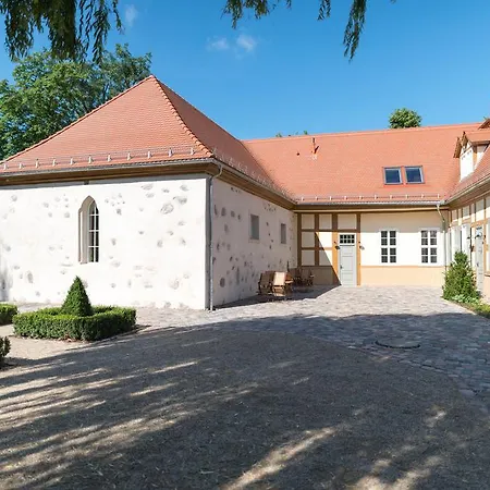 Schloss Beuchow-3