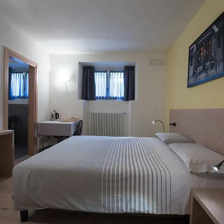 Marzia Rooms-3