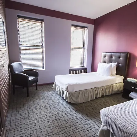 Broadway Hotel & Hostel-2
