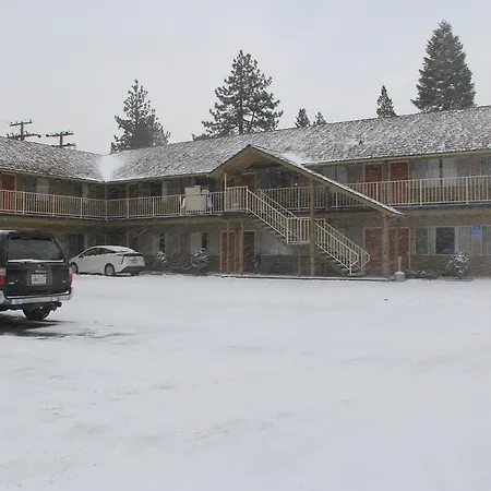 Howard Johnson By Wyndham South Lake Tahoe-3