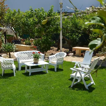 Guest House Al Giardino dei Limoni-2
