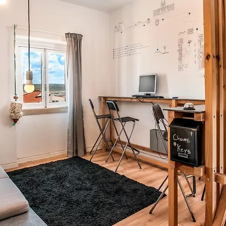 Nazare Hostel - Rooms & Dorms-3