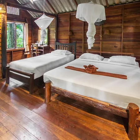 Khao Sok Riverside Cottages-3