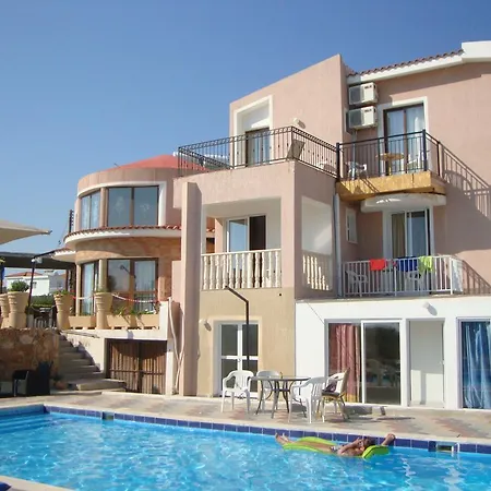 Bella Rosa Hotel Cyprus-3