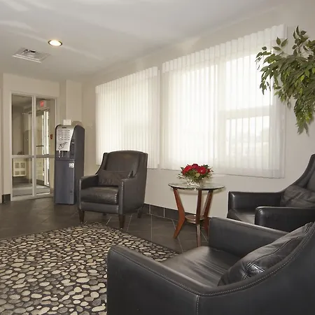 Colonial Square Inn & Suites-2