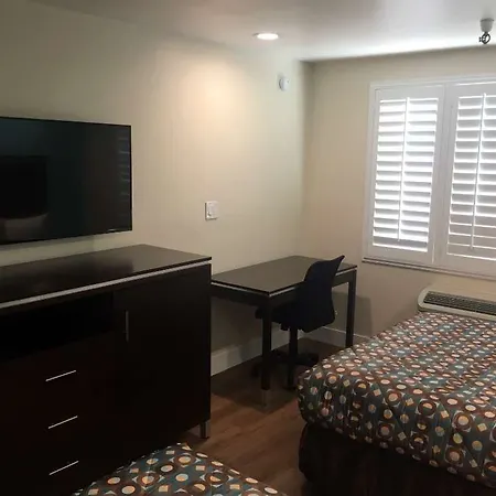 Vagabond Inn Executive - Bakersfield Downtowner-2
