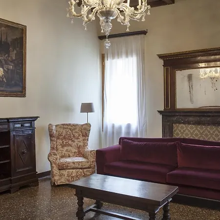Palazzo Valmarana Braga-2