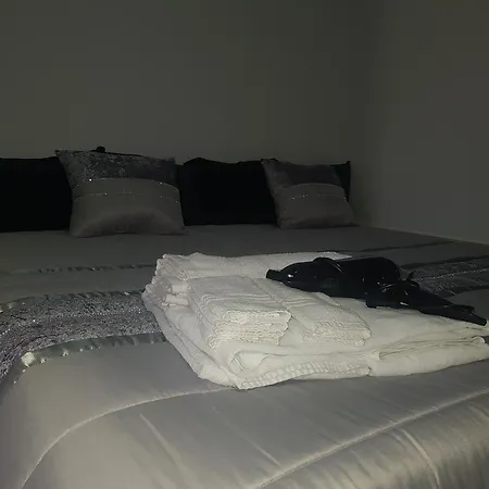 Jualis Guest House-2