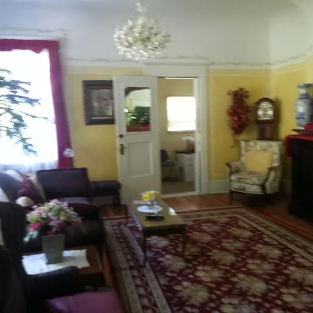 Balfour House-2