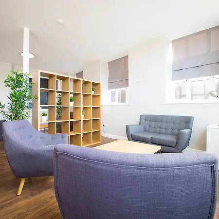 Fox Street Studios By L3 Apartments-3