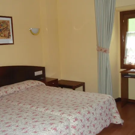 Hotel De La Villa-Arga-3