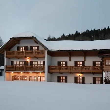 Gästehaus Apfelbacher-2