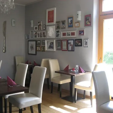 Hotel Ambassador-Berlin Gruenau-2