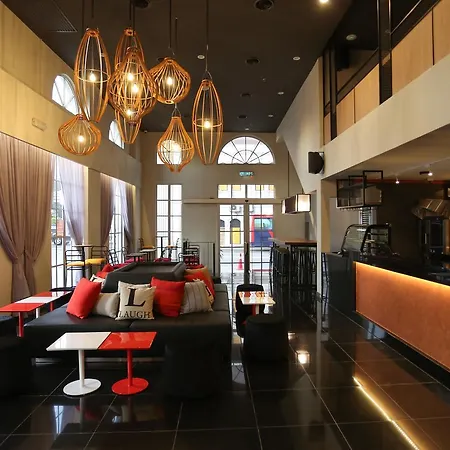 Avenue J Hotel Central Market Kl-3