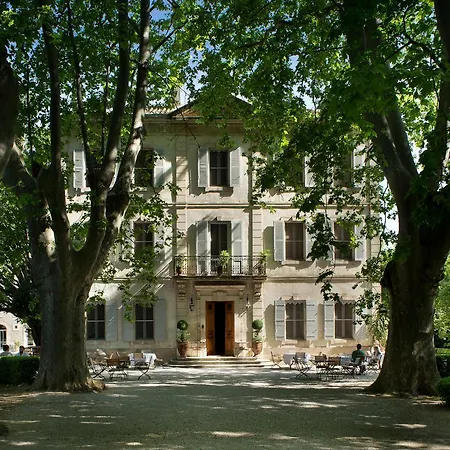 Hotel Chateau Des Alpilles-3