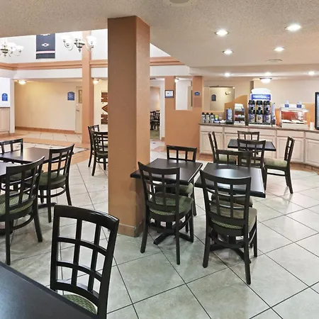 Ramada By Wyndham Santa Fe-2