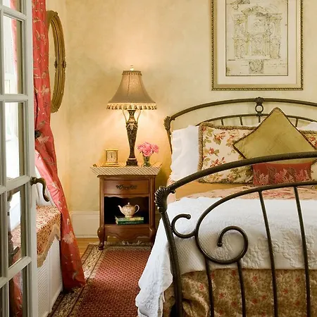 A B&B At The Edward Harris House Inn-3