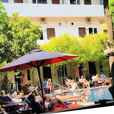Billabong Hostel-3