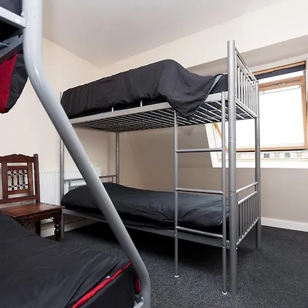 Budget Hostel-2