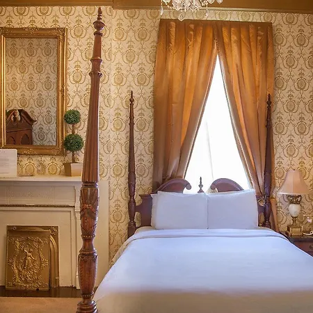Cornstalk Hotel-2