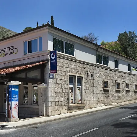 Hostel 365 For U-2