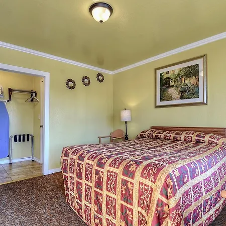 Bayside Inn-2