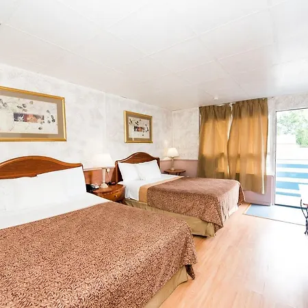 Niagara Parkway Court Motel-3