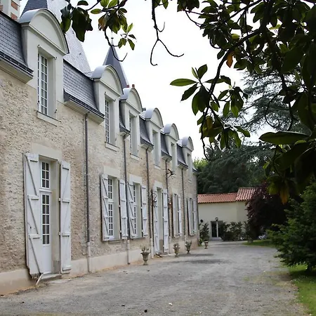 Chambres d'Hôtes Château du Bois de La Noe-2