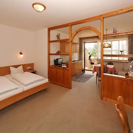 Landhaus Maria Bed&Breakfast-2