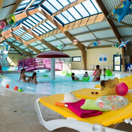 Camping Officiel Siblu Domaine de Kerlann-2