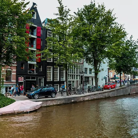 Amsterdam Downtown Hotel Canal View-3